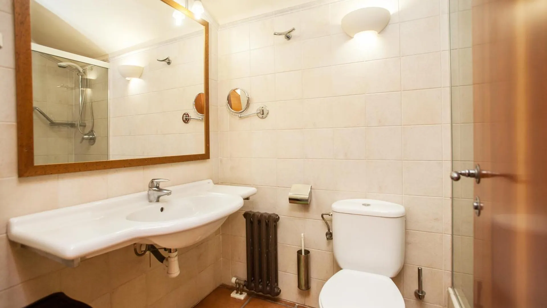 Apartmán Gardens Of Roman Wall Host Onyarapartments Girona